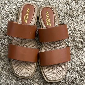 Kayleen Sandals 6.5 New, Never worn